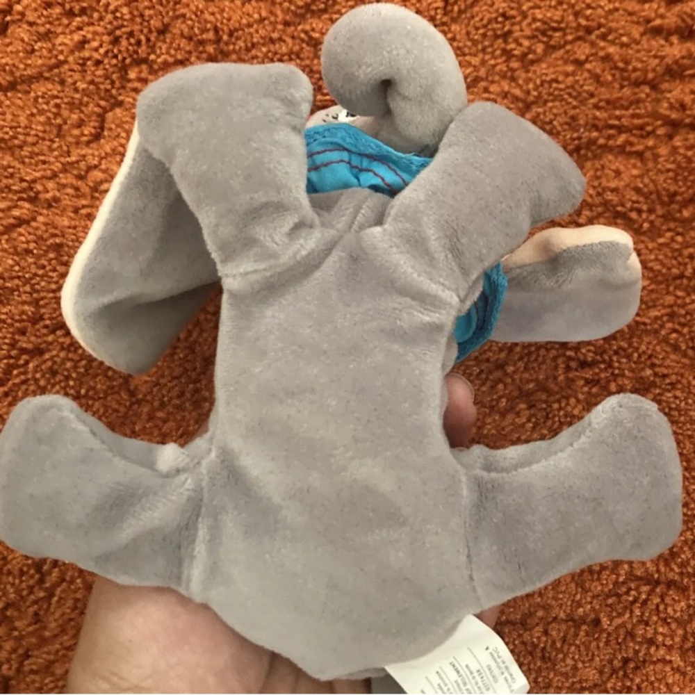 Disney Store Dumbo Flying Elephant About 8” Bean Bag Plush Animal Toy With Tag. - Picture 8 of 11